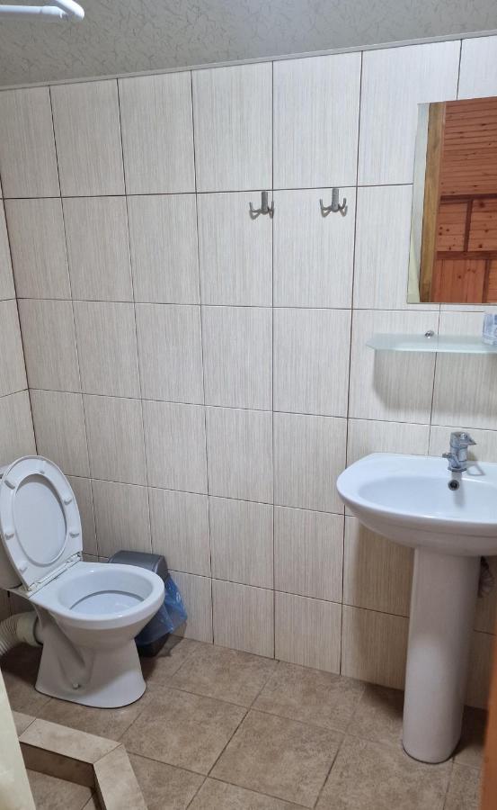 Kolyba Complex Hotel Oeman Buitenkant foto