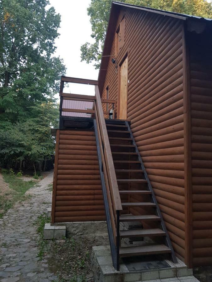 Kolyba Complex Hotel Oeman Buitenkant foto